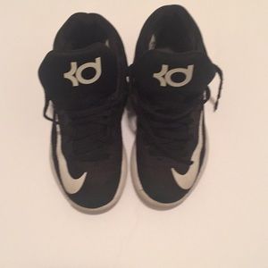 KD sneakers kids size 1Y
